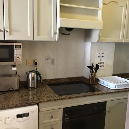 Apartment Galleon 7, *